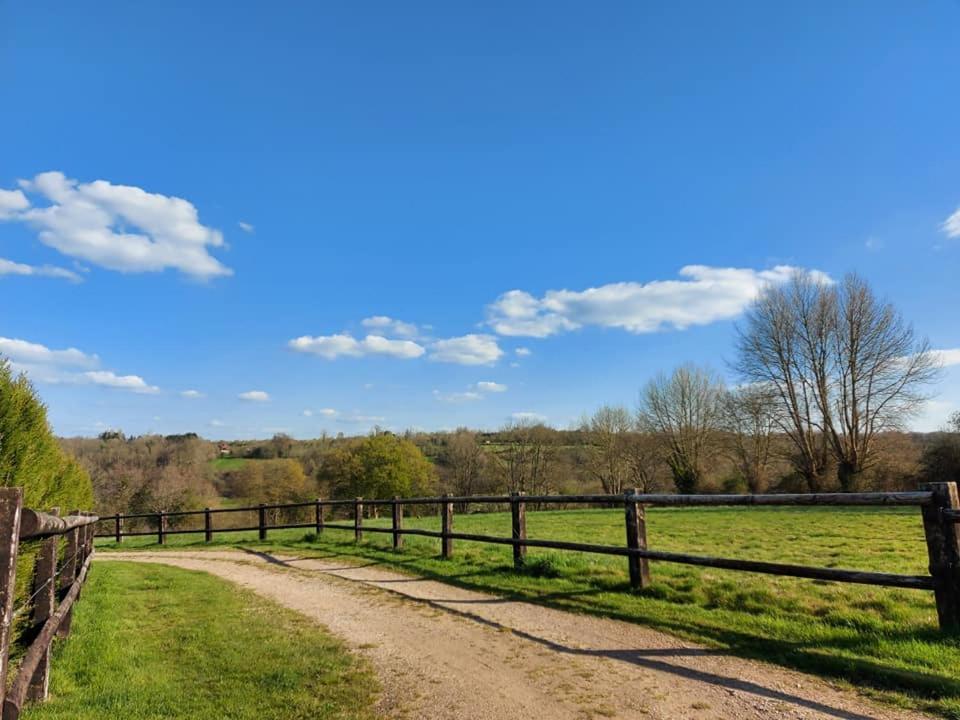 Relais Equestre Du Miloir - Chambres D'Hotes Saint-Desir Exteriér fotografie